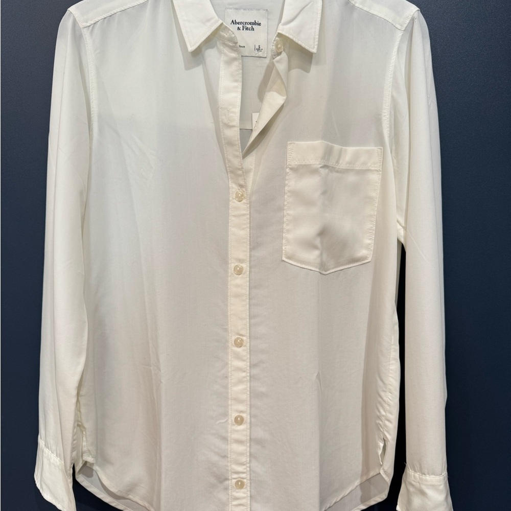 Abercrombie & Fitch White Casual Button Down Shirt
